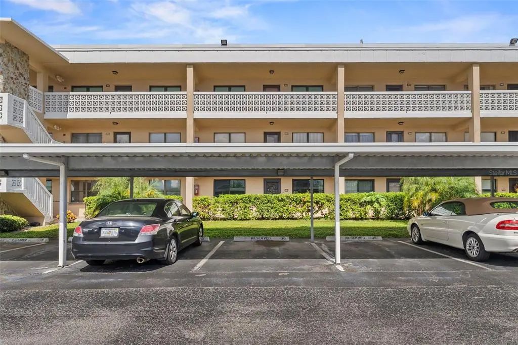 4920 Locust Street Ne 104, ST. PETERSBURG
