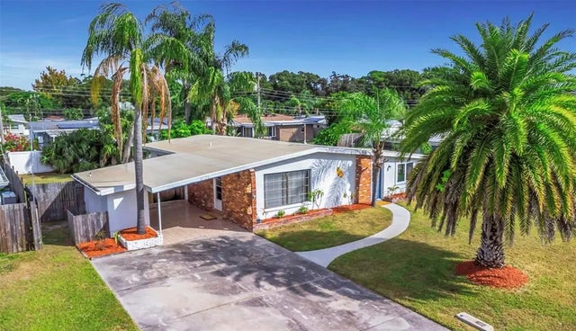 676 Orangewood Drive, DUNEDIN