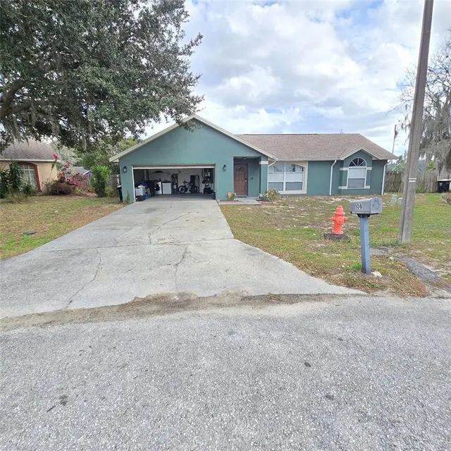 108 Chris Court, DAVENPORT