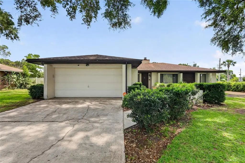 3001 Stratford Lane, MOUNT DORA
