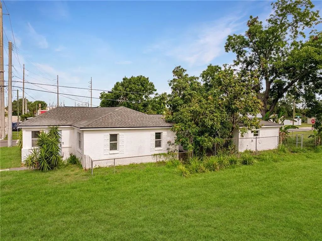 602 E Laura Street, PLANT CITY