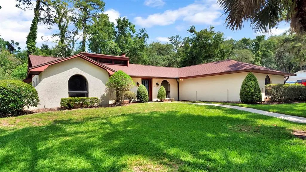 207 Lonesome Pine Drive, LONGWOOD