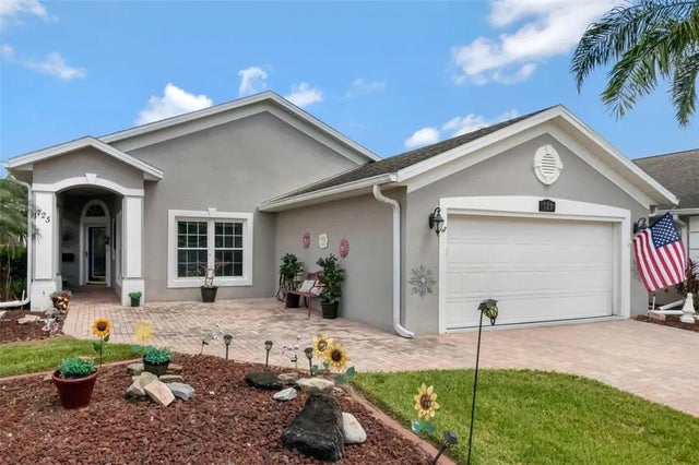 725 High Vista Drive, DAVENPORT