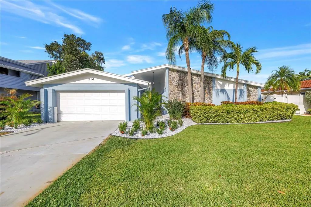 1114 2nd Avenue S, TIERRA VERDE