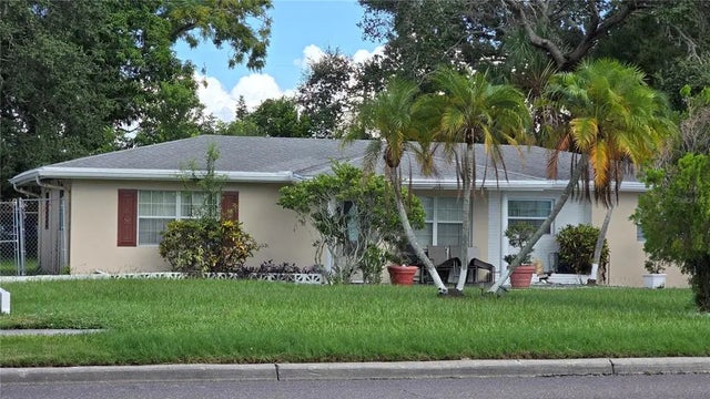 5490 Dr Martin Luther King Jr Street S, ST PETERSBURG