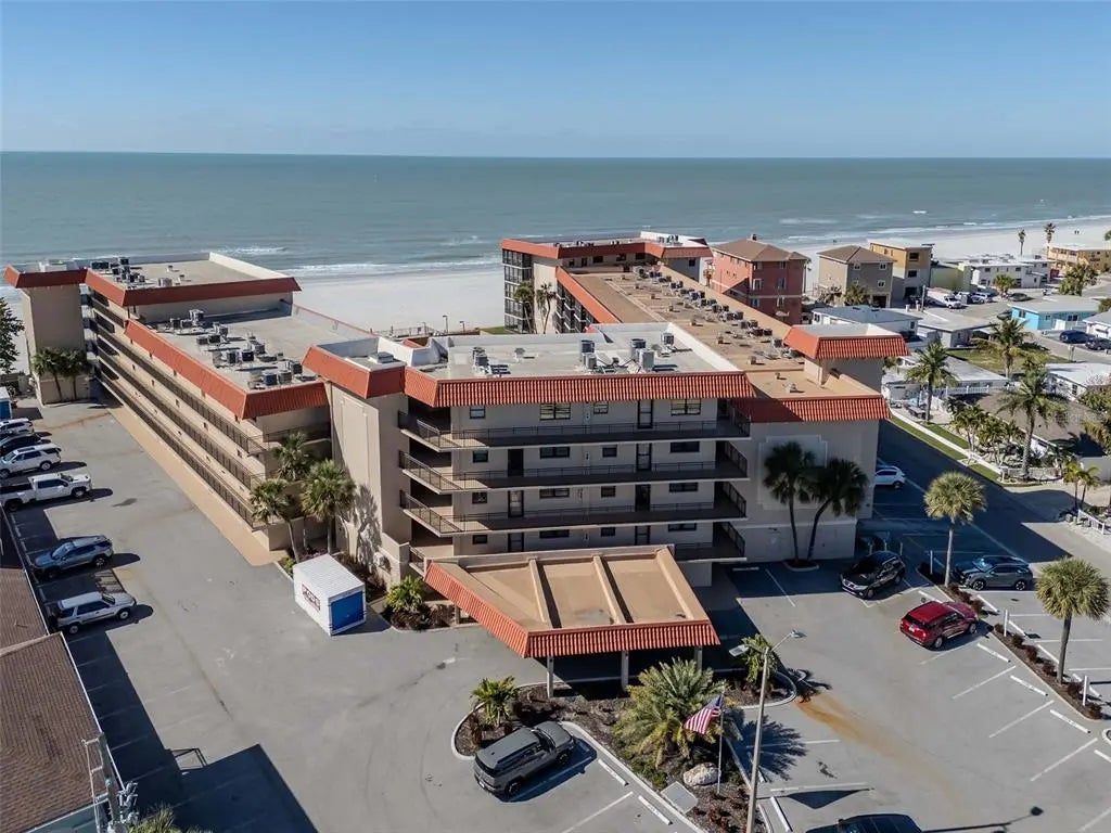 17580 Gulf Boulevard 403, REDINGTON SHORES