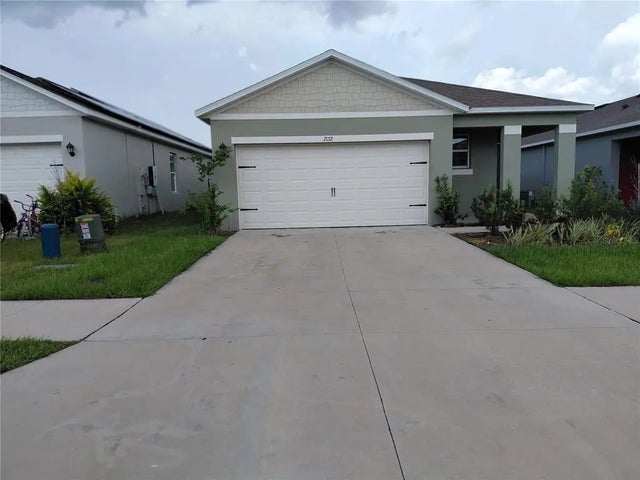 2132 Desert Rose Drive, DAVENPORT