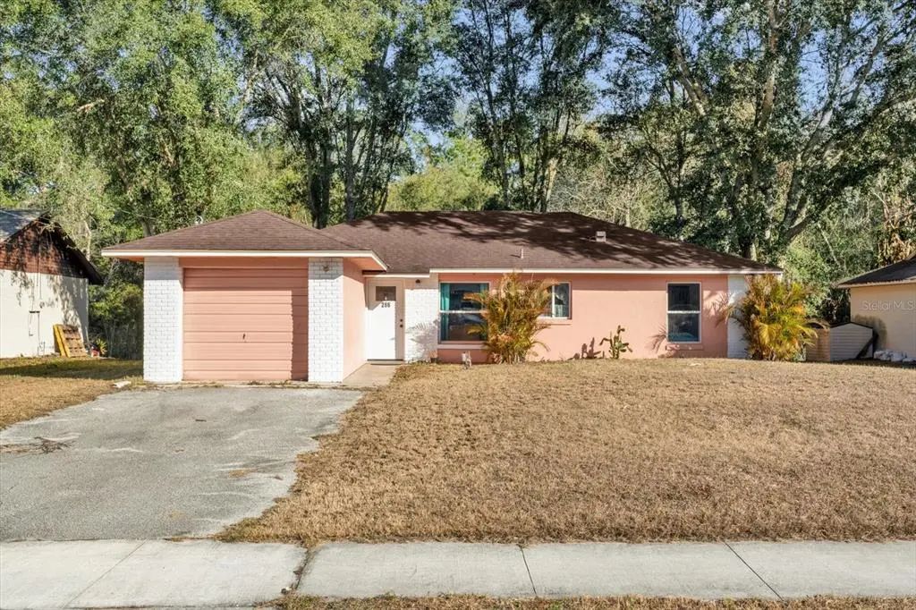 286 Howard Boulevard, LONGWOOD