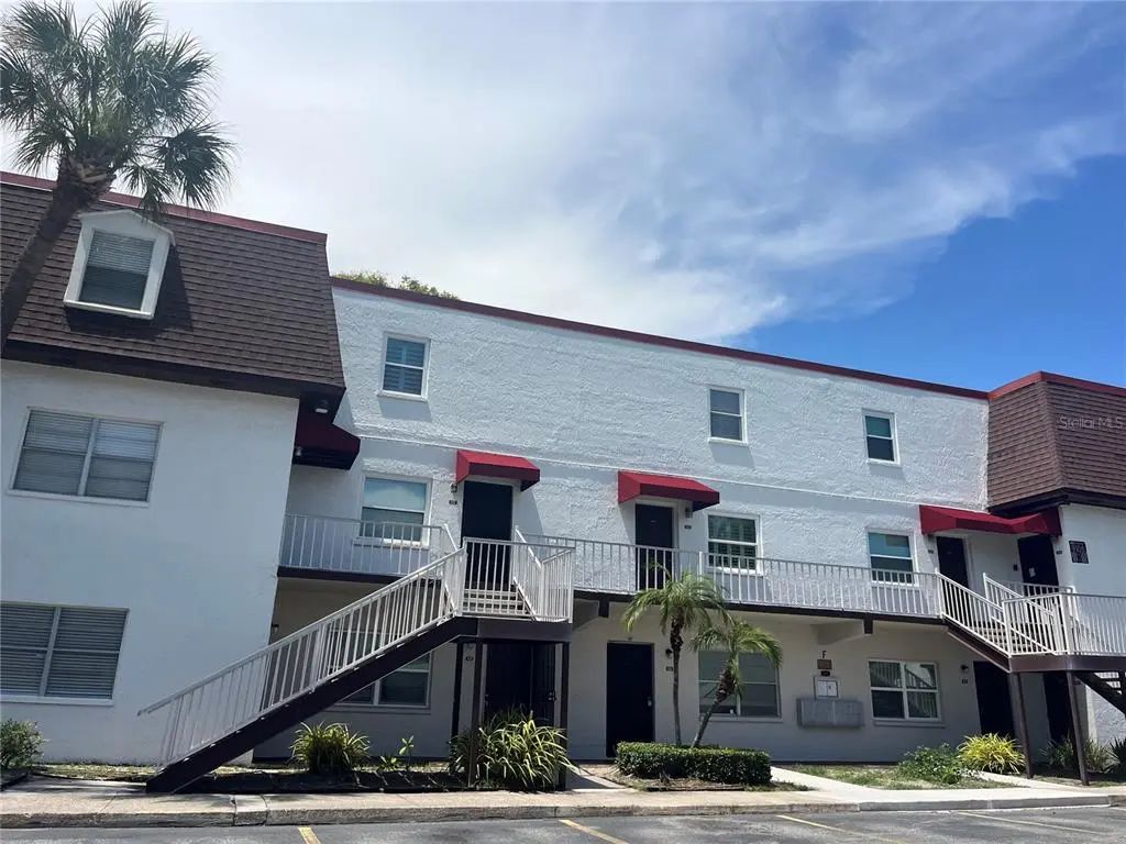 9105 Tudor Drive F103, TAMPA