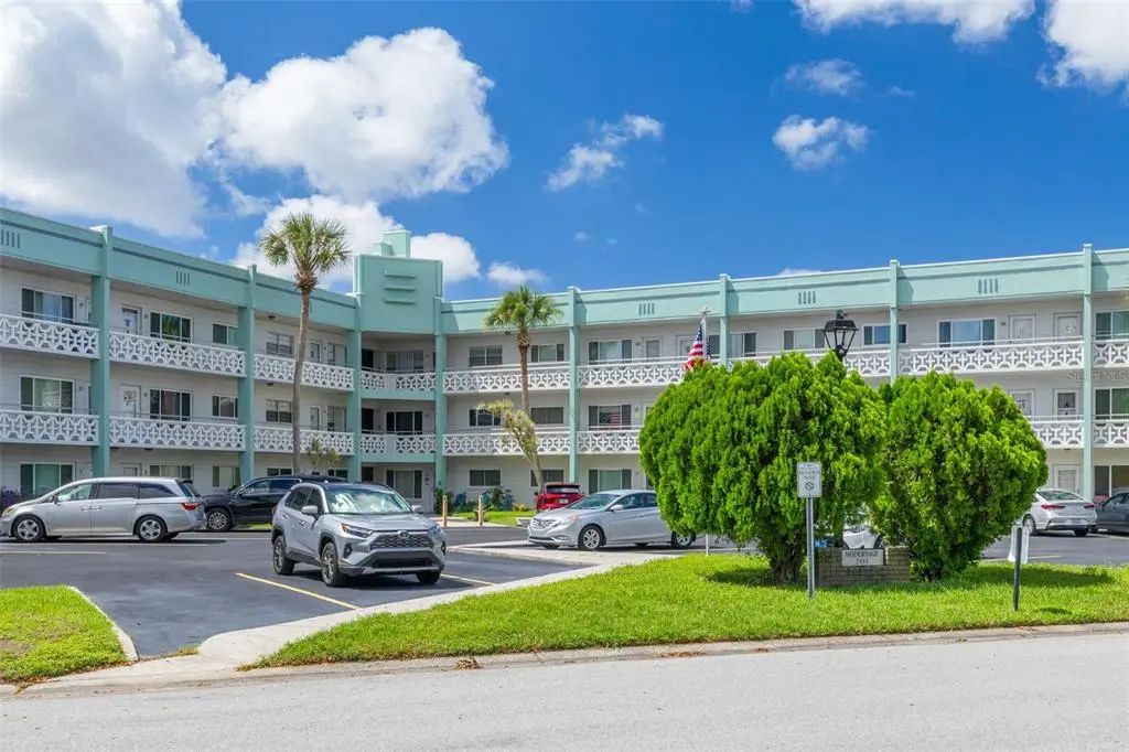 2455 Finlandia Lane 63, CLEARWATER