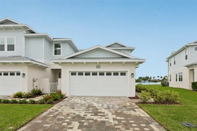 32032 Anchor Point Drive, WESLEY CHAPEL