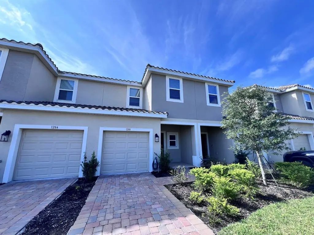 1288 Lago Vista Court, KISSIMMEE