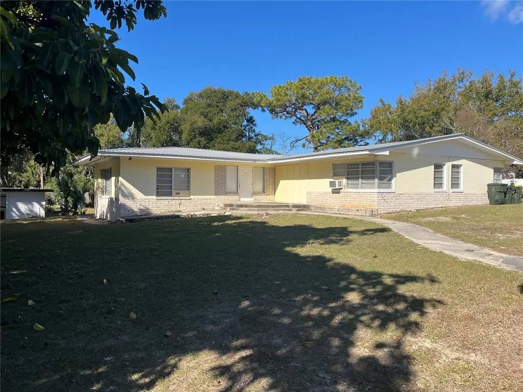 214 W Osceola Street, CLERMONT