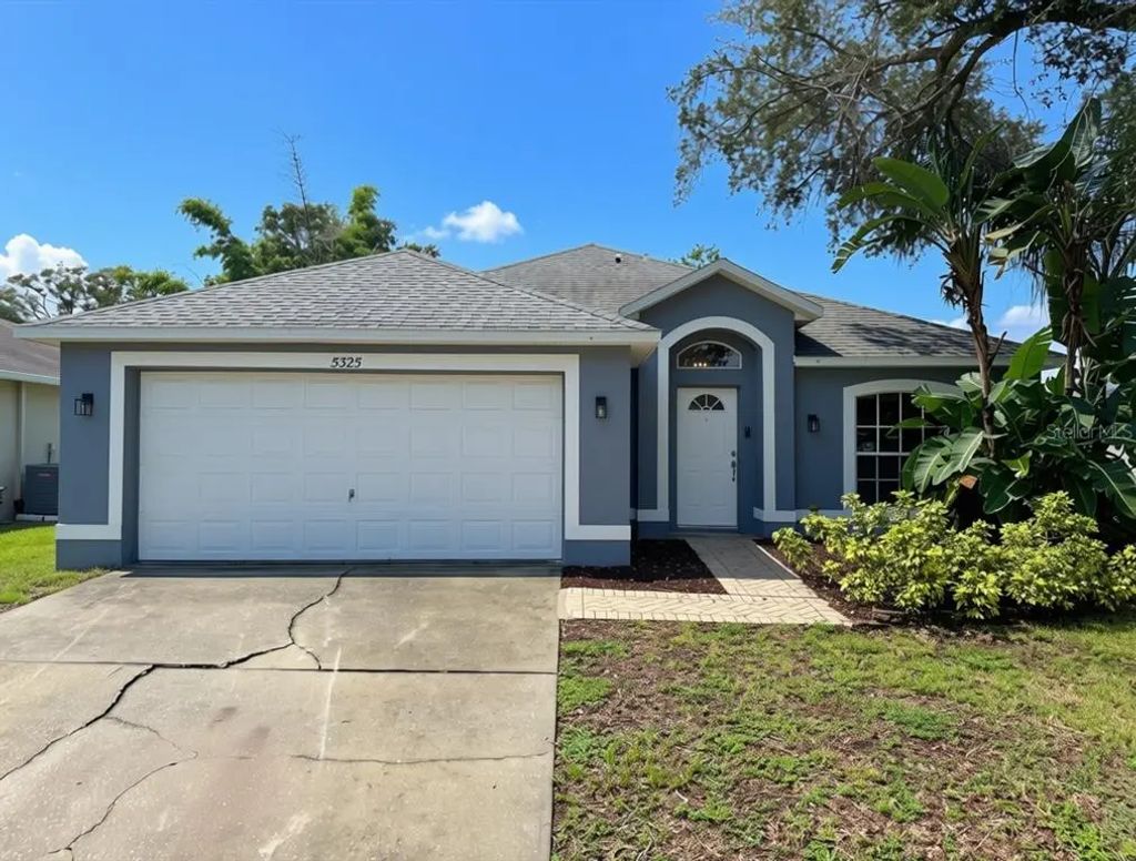 5325 Watson Road, RIVERVIEW