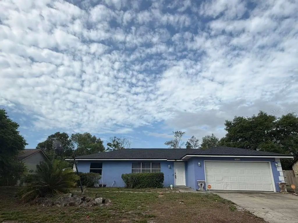 2824 W Huron Drive, DELTONA