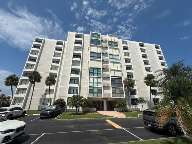855 Bayway Boulevard 605, CLEARWATER BEACH