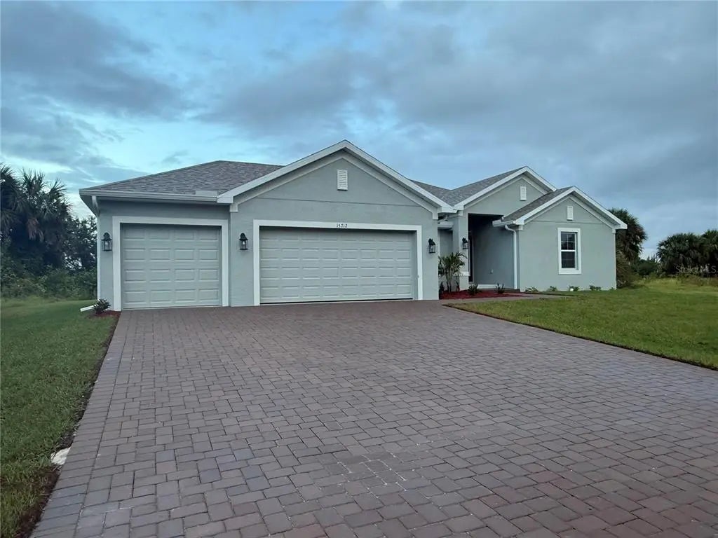 Photo of Listing #C7511471