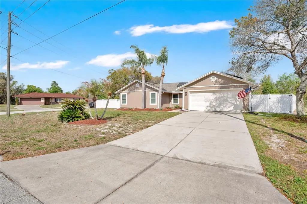 985 Hemingway Drive, DELTONA