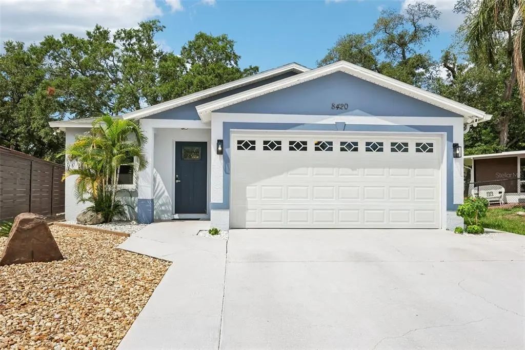 8420 N River Dune Street, TAMPA