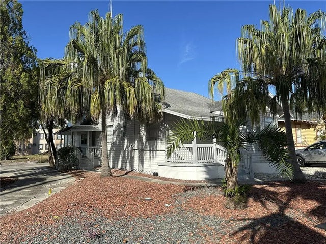 2113 W North B Street, TAMPA