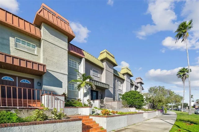 166 E Davis Boulevard, TAMPA