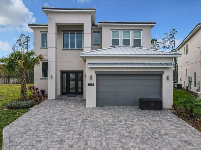 2125 Pine Oak Loop, DAVENPORT