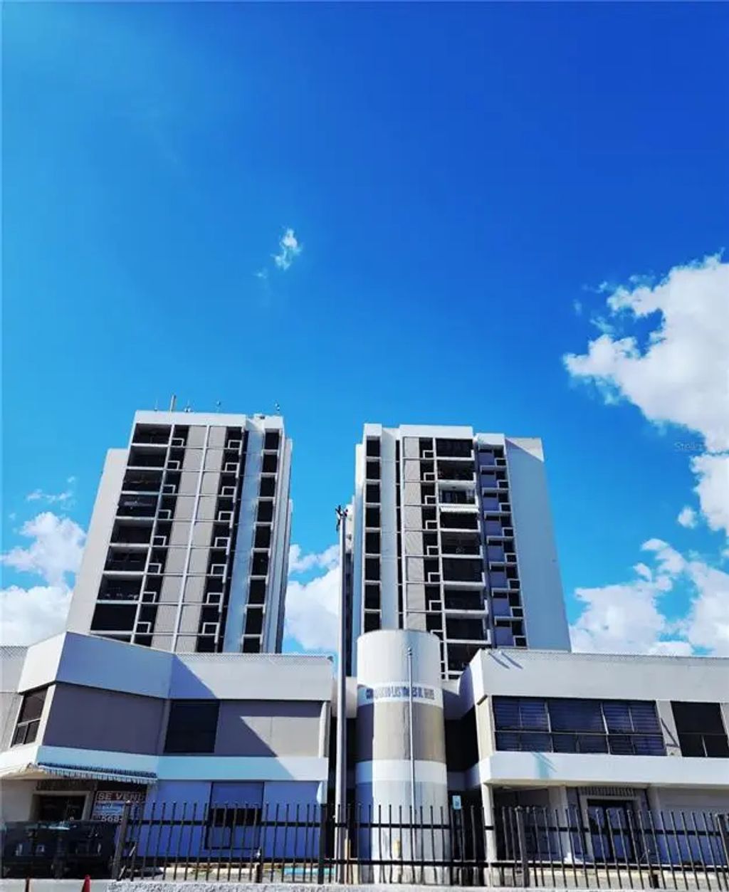 25 De Julio Las Torres De Navel 203-b, YAUCO