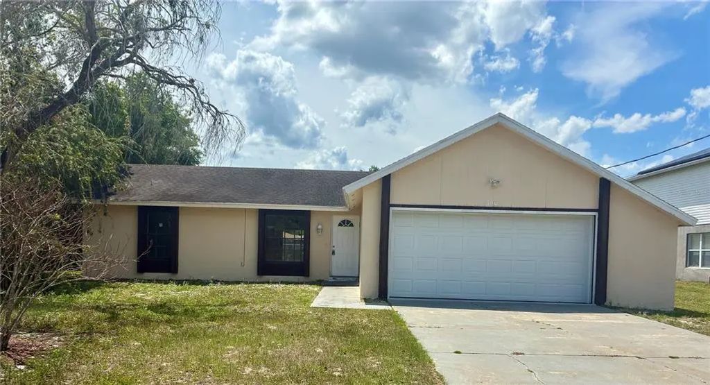 350 Alexander Avenue, DELTONA