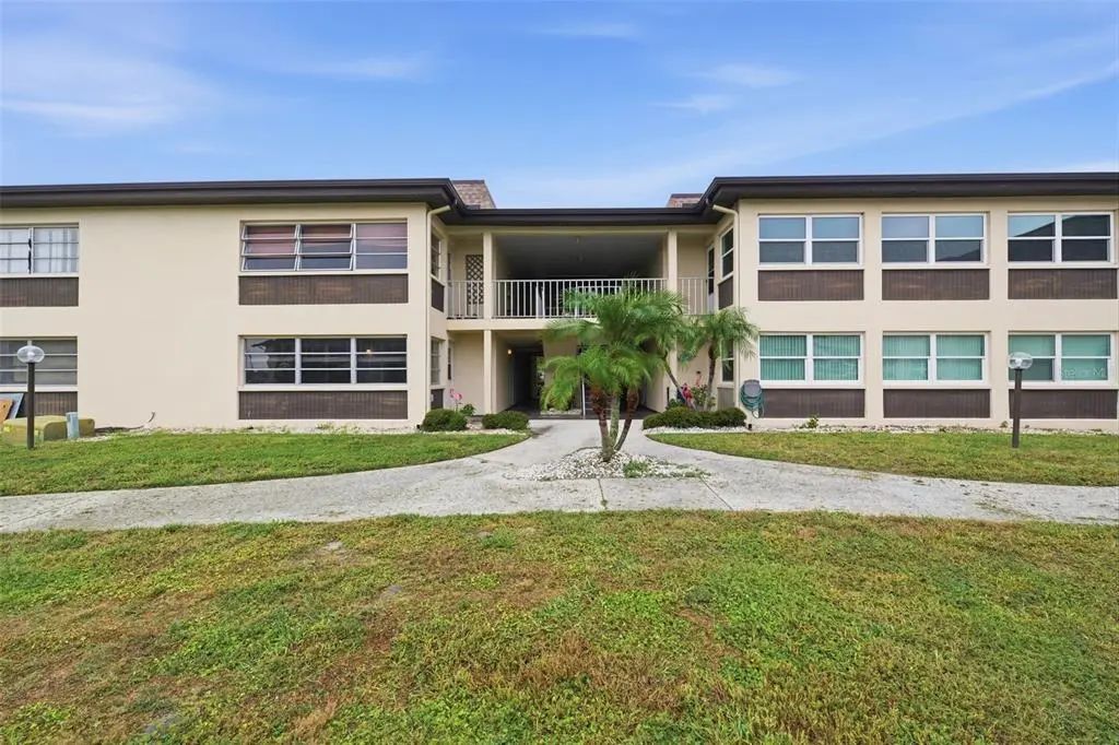 5242 Opal Lane 104, NEW PORT RICHEY