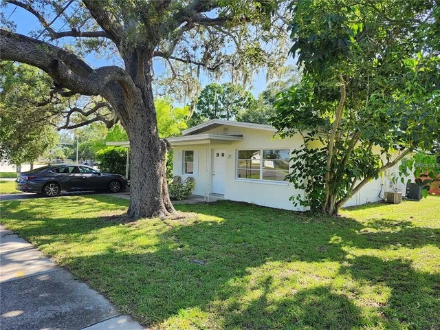 607 N Mcmullen Booth Road, CLEARWATER
