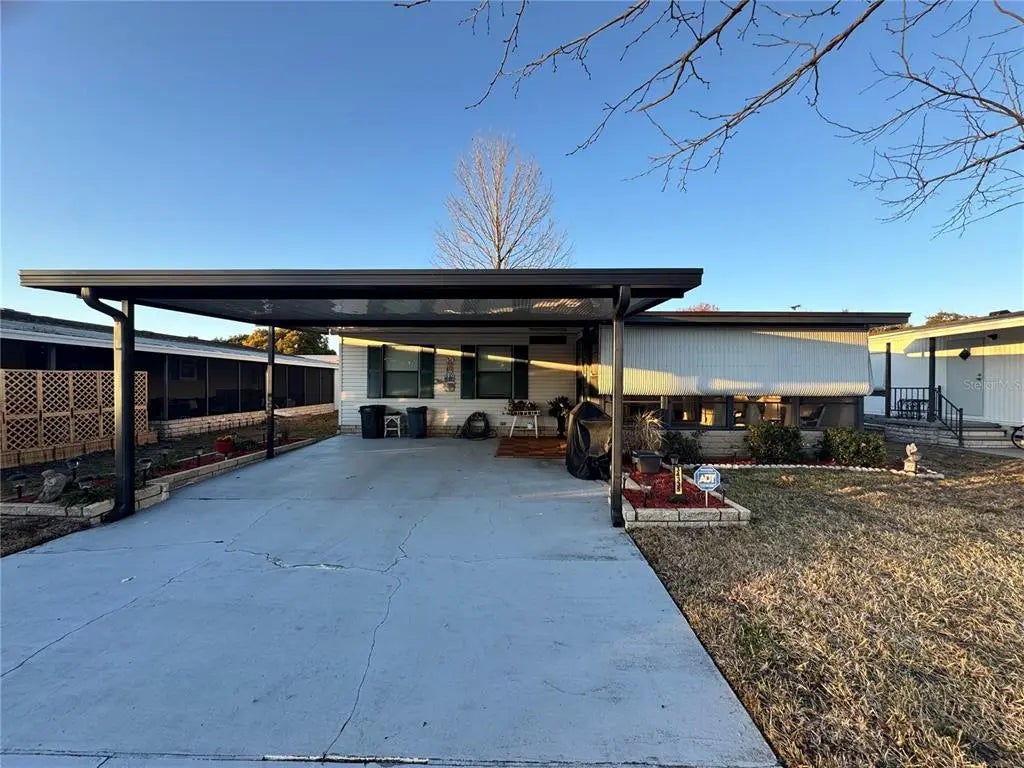 34335 Timberland Boulevard, WESLEY CHAPEL