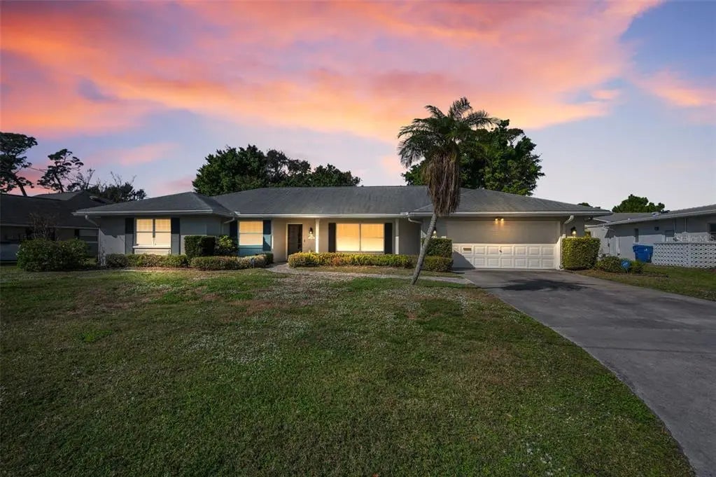 4 Hibiscus Road, BELLEAIR
