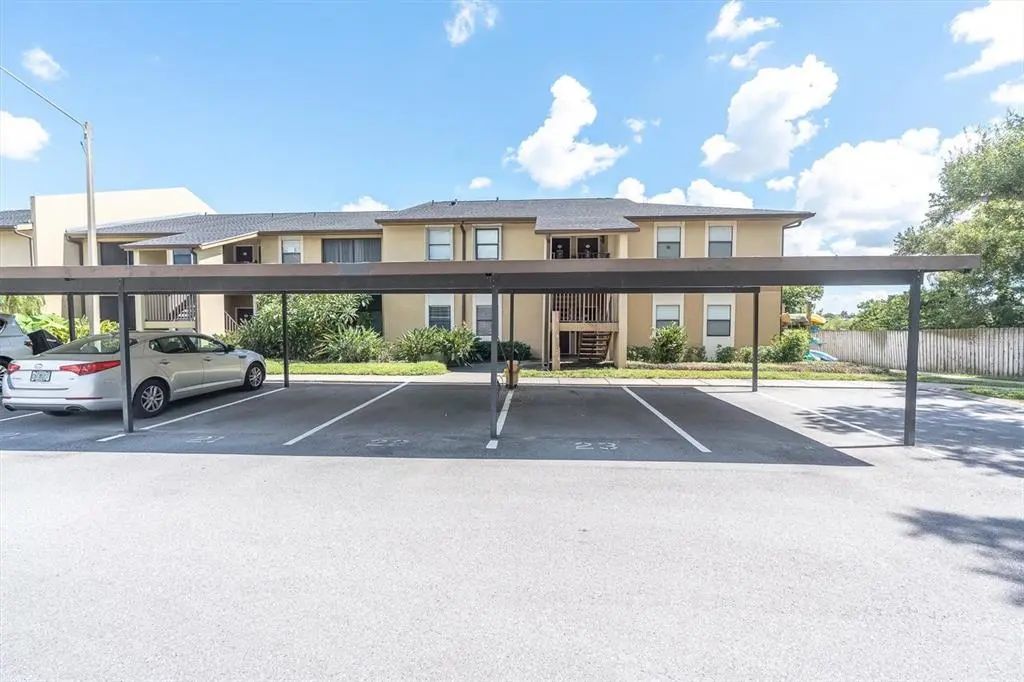 10103 Sailwinds Boulevard N 105, LARGO