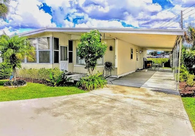 100 Lakeside Ranch Drive, WINTER HAVEN
