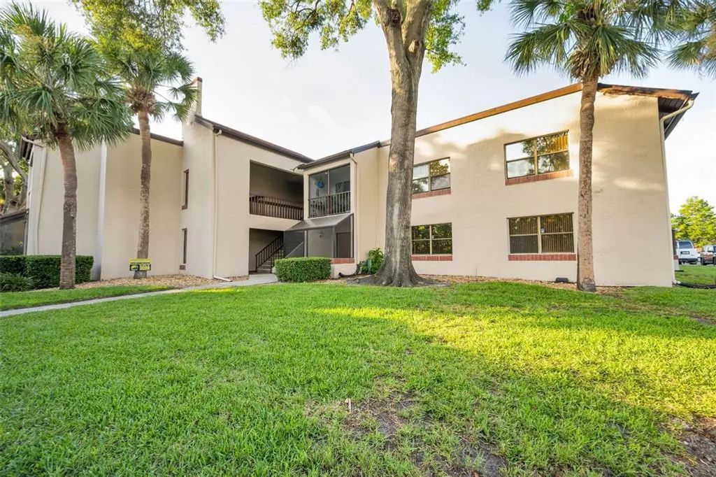 2971 Estancia Boulevard 412, CLEARWATER