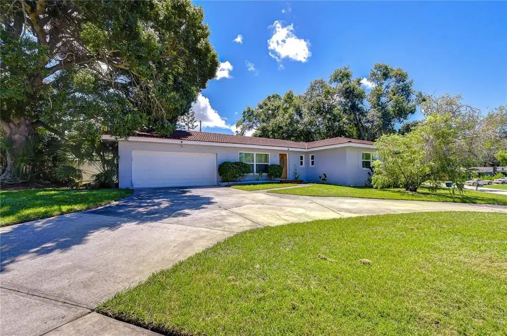 1001 Bay Breeze Terrace, LARGO