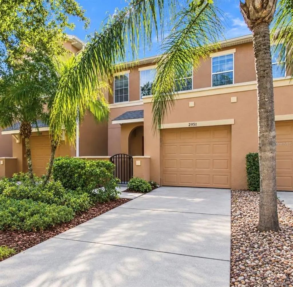 2951 Birchcreek Drive, WESLEY CHAPEL