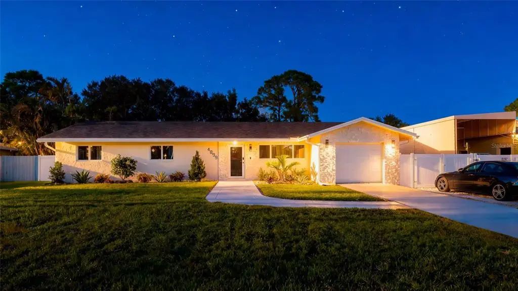 4899 Canal Dr Lake, LAKE WORTH