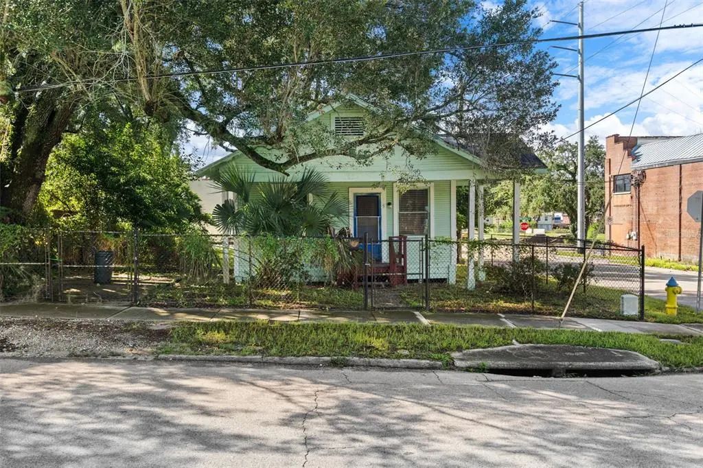 915 E Sitka Street, TAMPA