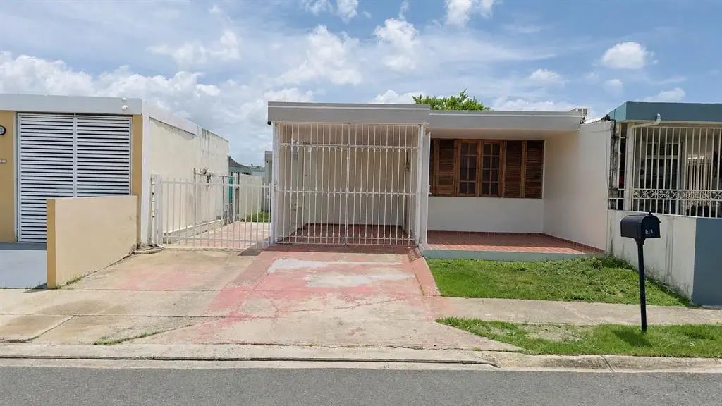 12 Lagos De Plata, TOA BAJA