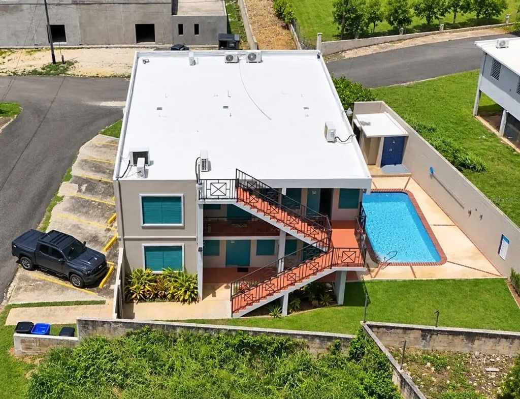 107 Ave Pedro Albizu Crashboat Apartments 504, AGUADILLA