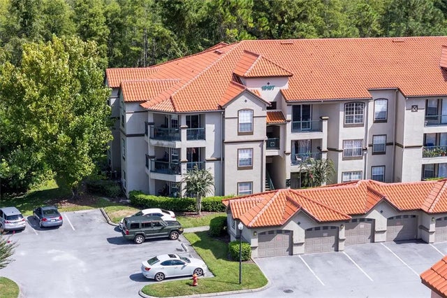 18107 Peregrines Perch Place 212, LUTZ