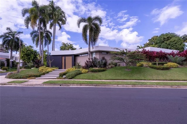 16 Jardin Street, GUAYNABO