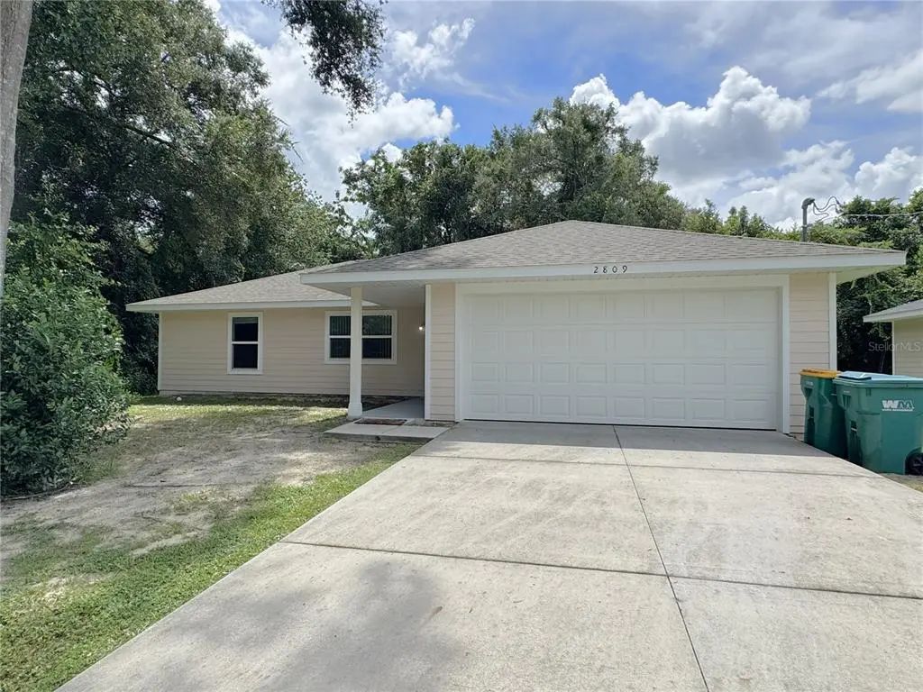 2809 Garfield Street W, INVERNESS