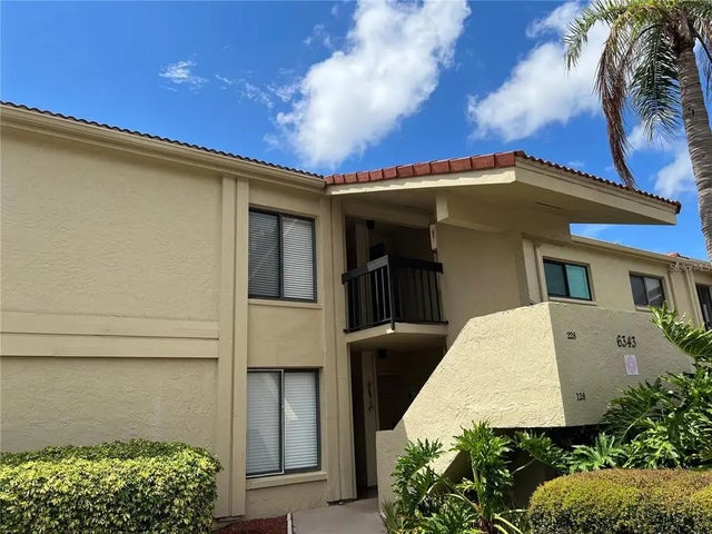 6343 Palma Del Mar Boulevard S 228, ST PETERSBURG