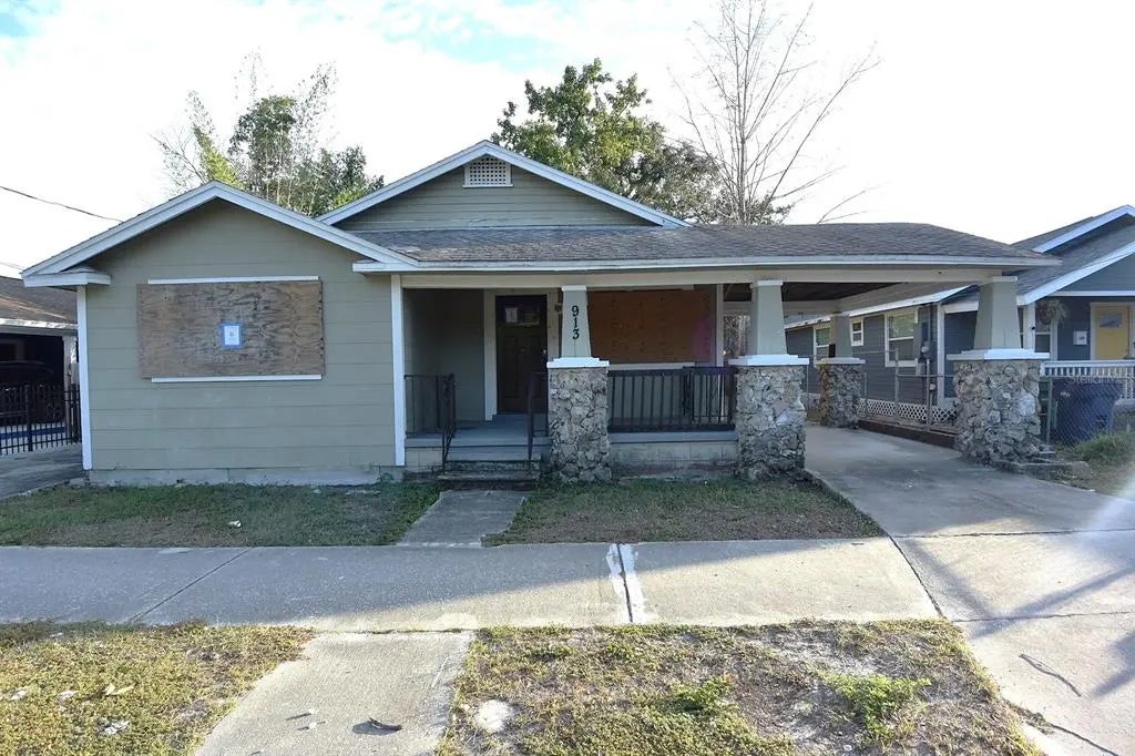 913 E 28th Avenue, TAMPA