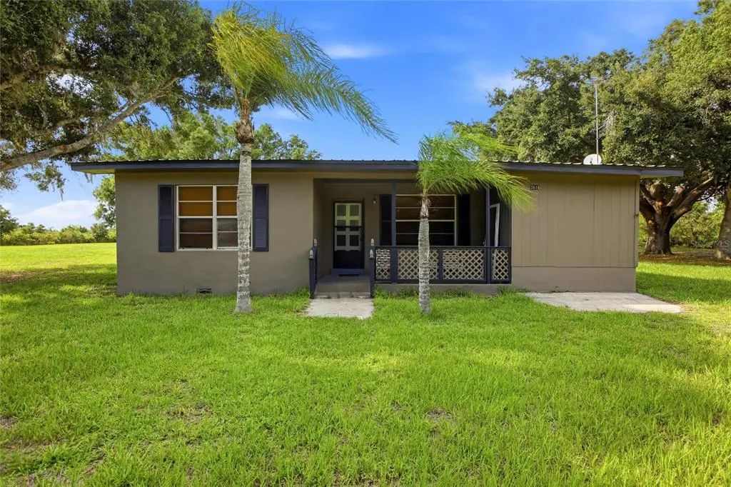 2616 Hacienda Drive, LORIDA