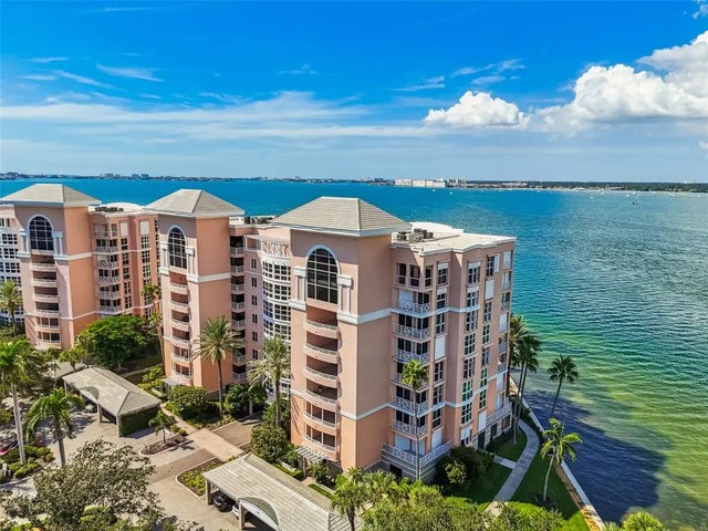 4993 Bacopa Lane S 405, ST PETERSBURG
