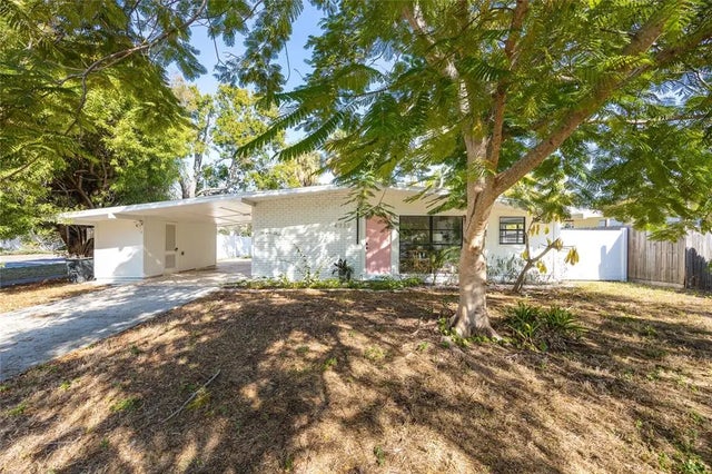 4735 W Wisconsin Avenue, TAMPA