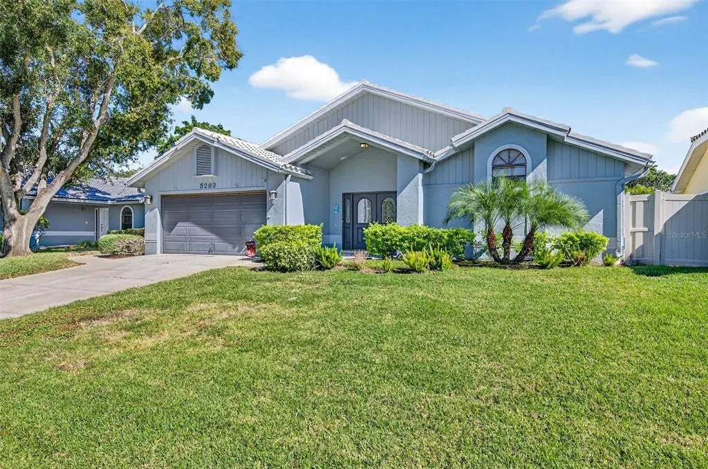 5282 White Sand Circle Ne, ST PETERSBURG